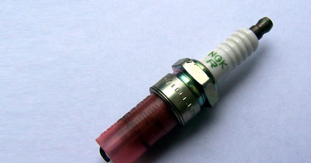 Can You Clean A Spark Plug With Carb Cleaner