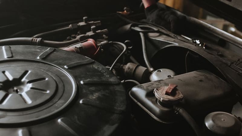 Can An Oil Leak Make An Alternator Fail? 