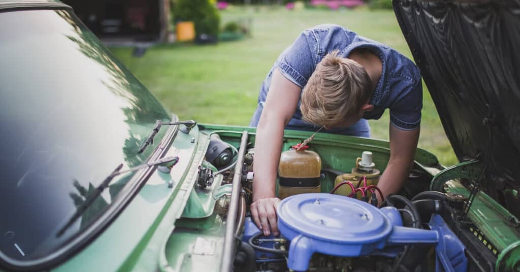 Is A Starter The Same Thing As An Alternator? Fixing Engines